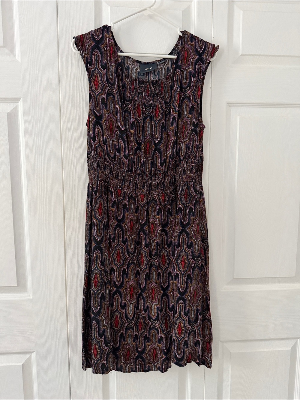 Sleeveless Patterned Midi Dress in Navy and Red